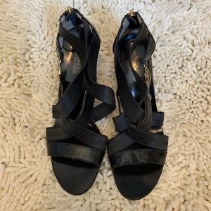 MICHAEL KORS BLACK HEELS